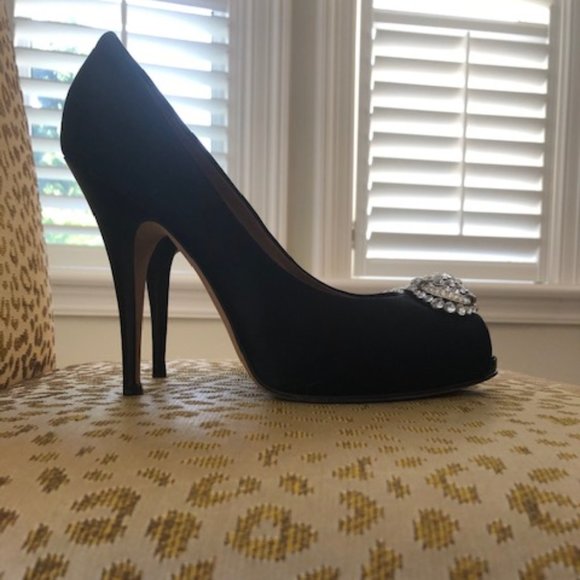 Guiseppe Zanotti black satin peep toe pumps - Picture 4 of 11